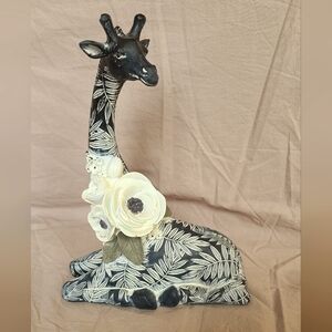 Giraffe Decor Boho Floral Composit Ceramic